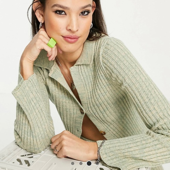 ASOS Knitted Button Front Top in sage green - Picture 2 of 7